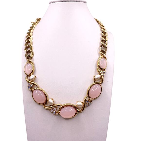 Trifari Vintage Necklace With Soft Pink Lucite Cabochons Stones - Picture 2 of 6